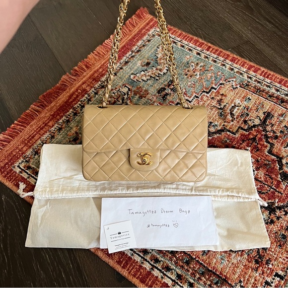 Chanel Classic Vintage Small Beige Double Flap Bag - Picture 3 of 11